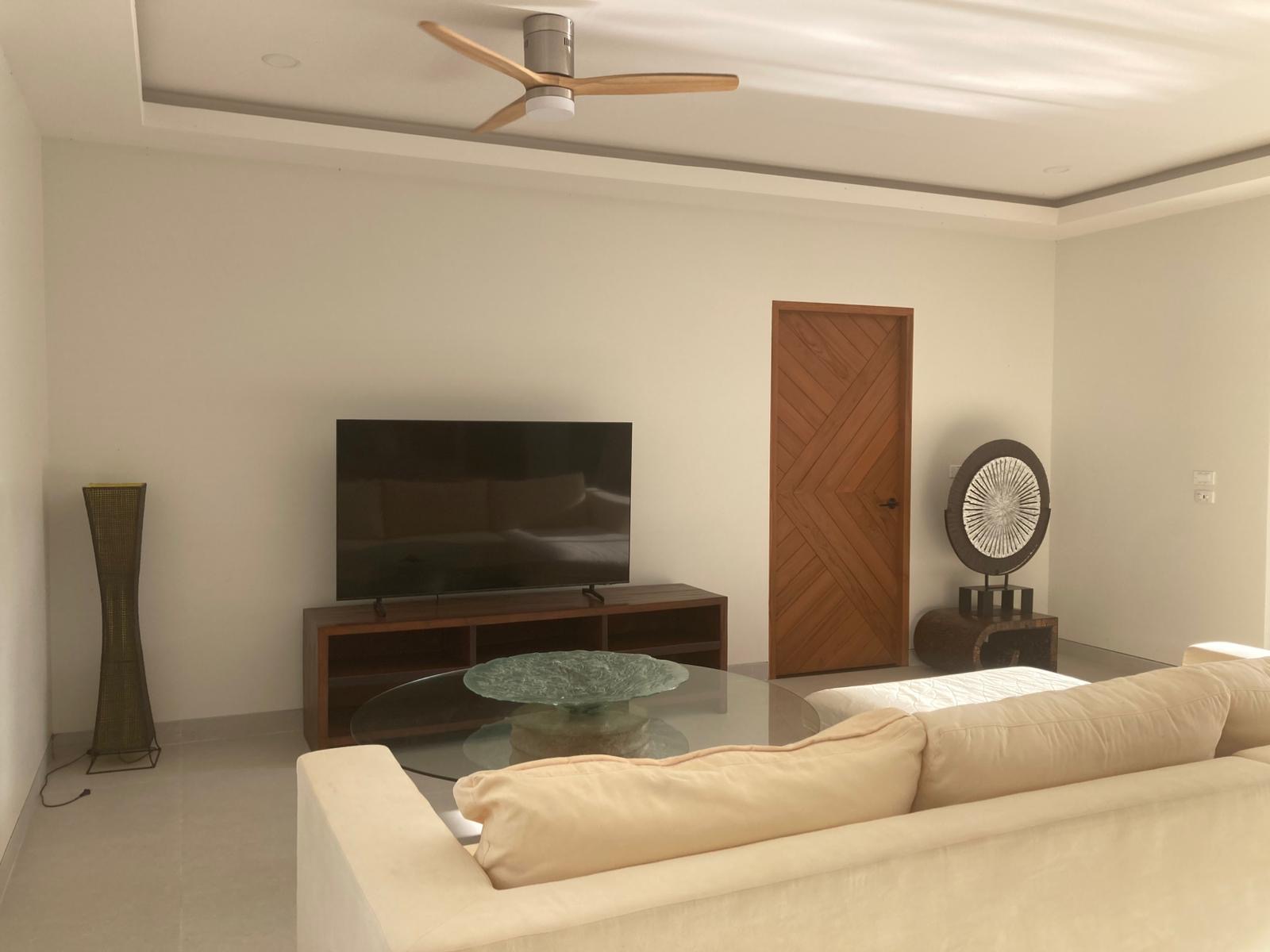 IndyLuck Villa